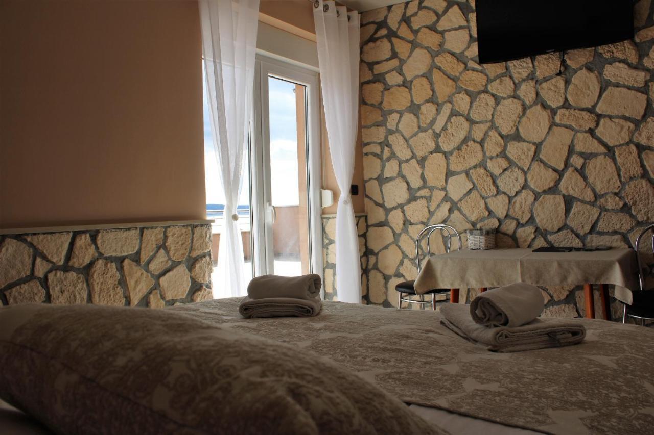 Dalmacija Bed & Breakfast Omis Exterior photo